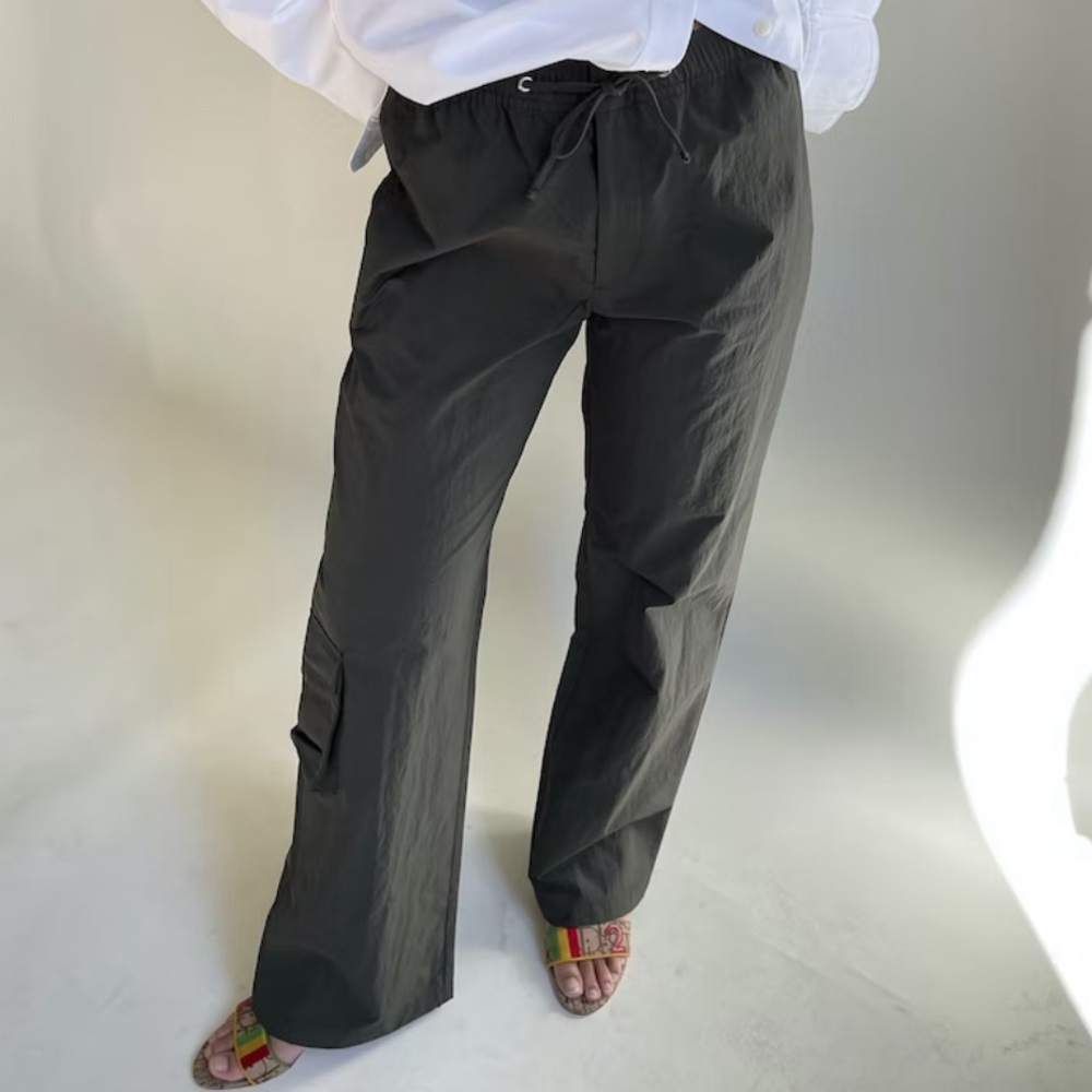 Djerf Avenue Sporty Pants Green NWOT